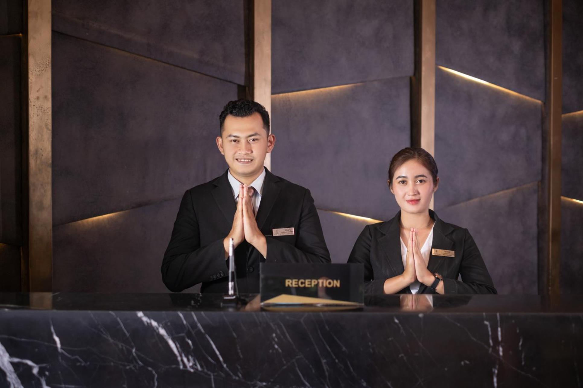 Grand Edge Hotel Semarang Eksteriør billede